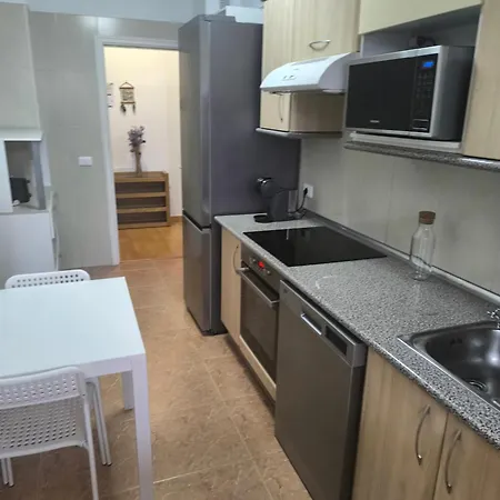 Brisas Del Mar Eddy,,air,wifi 아파트 *